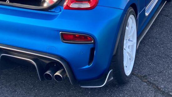 アバルトにちょっとカーボンいかがですか？ - THREE HUNDRED ABARTH